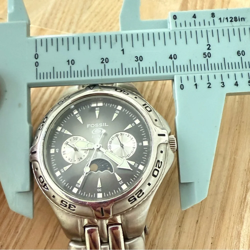 Fossil blue men’s gray and stainless steel moon phase sport watch NEW BATTERY